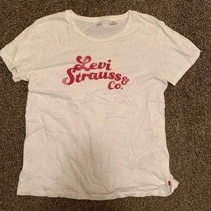 Levi’s Tee